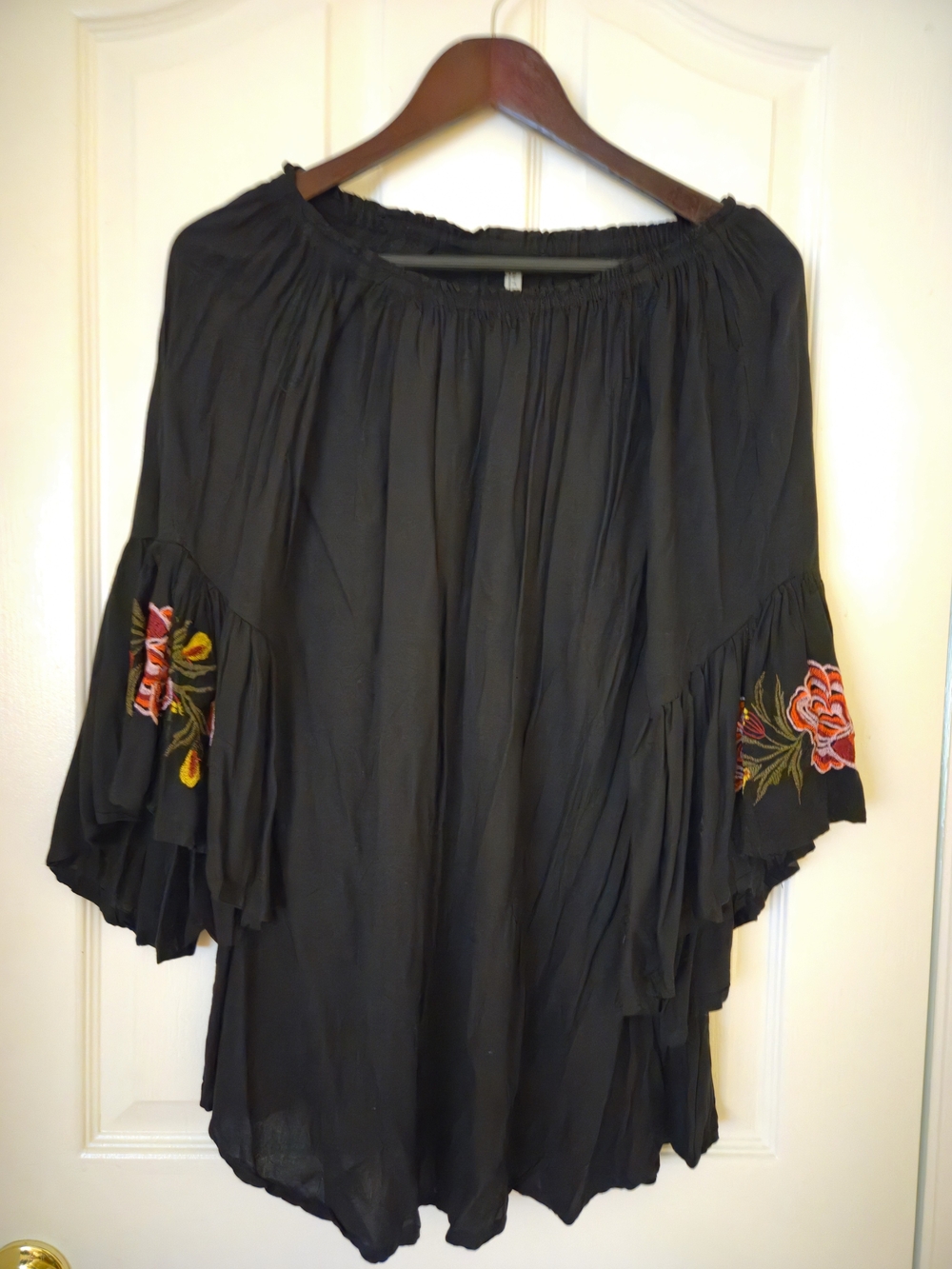 Feathers Boho Embroidered Off-The-Shoulder Tunic Blouse Black Small